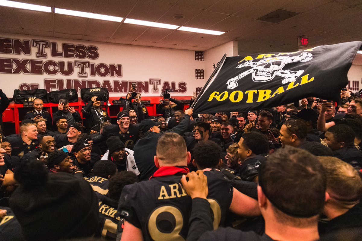 ArmyFBVideo's tweet image. 