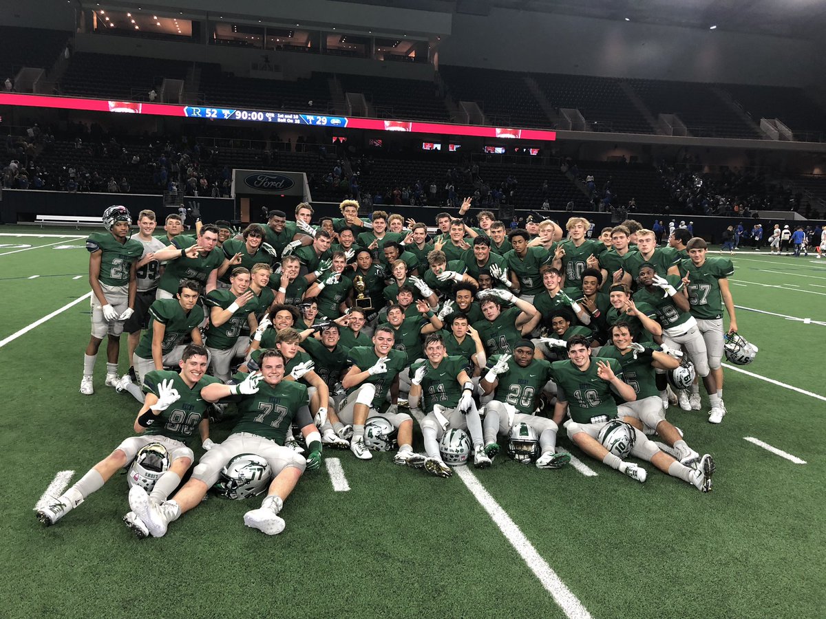 RHS_FBRecruits's tweet photo. The lions finish their season as state quarterfinalists, 13-1 record, district champs and numerous accolades on and off the field. Thank you to all of the families, fans, trainers, cheerleaders, sapphires, band members, students and staff that made this season memorable! https://t.co/UYBcVz6Imj