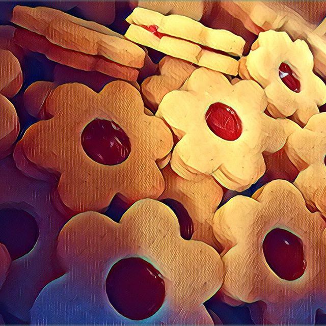 winfried_ebner's tweet photo. • Familie ist da, wo alle wissen, was einem wichtig ist •
#Weihnachten #EltZei #Dankbar https://t.co/giO5e5qurZ https://t.co/KdMEqnmJuD