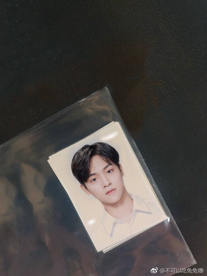 bokaiarchive's tweet photo. 120618 — [Ask] Do you know any K-Idol who he resembles in this I.D picture? 🤔

© Weibo

#chenbokai #bokai #陈柏凯 #첸보카이 #青春有你 #idolproducer2 https://t.co/CAHEn4XHZD