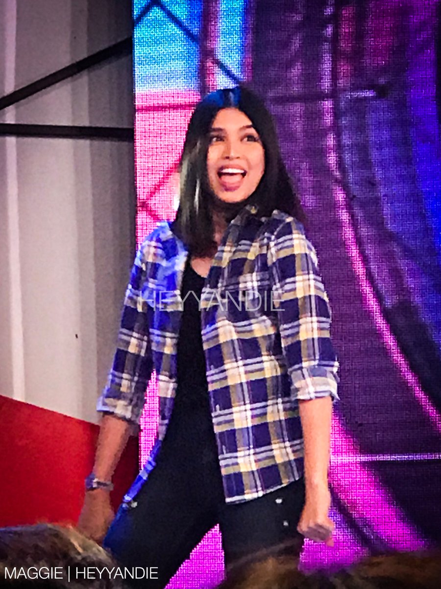 jieunsday's tweet photo. Woy may biglang magandang pumasok 😍

#MainedayToSundei https://t.co/V0OnJC01qz