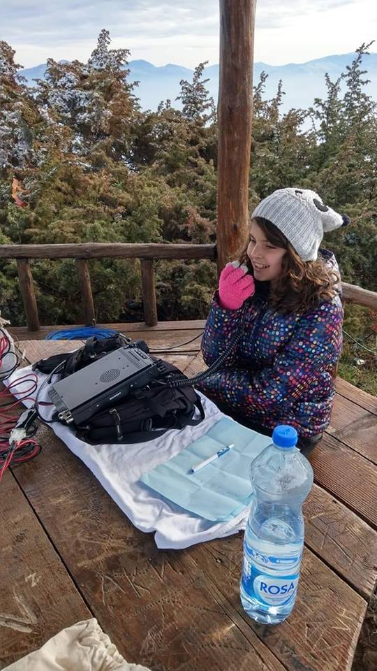 hamyota's tweet photo. After 9 days of activity in #DYM18 the youngsters already achieved 15000 contacts all over the world 😁 Attached you can find some pictures of the participating operators ... feel free to send us your pictures as well 🤪
Because we know that there is YOUTH in hamradio!

#hamyota https://t.co/DOpGr306wt