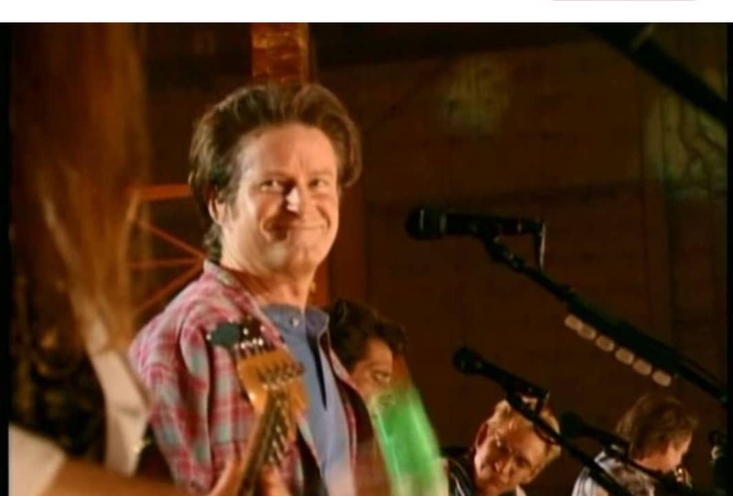 JoMFBL92's tweet photo. #DonHenley #DontEverTalkOverADonHenleySong
#NotIfYouValueYourLife
#Eagles #TheEagles #SomeCards #UserCard https://t.co/aKtWZwNjnI