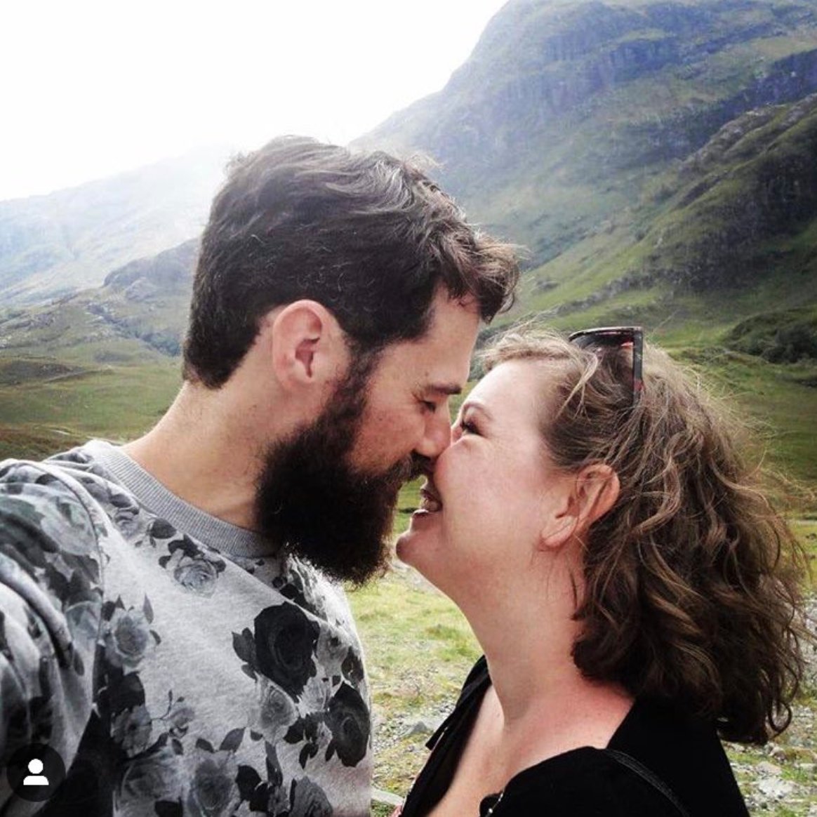 JennaGuillaume's tweet photo. Someone came @ me saying #Dumplin is unrealistic because "hot" boys don't want to kiss fat girls.

And I looked at my hot husband and laughed. https://t.co/BspLBLSgTe