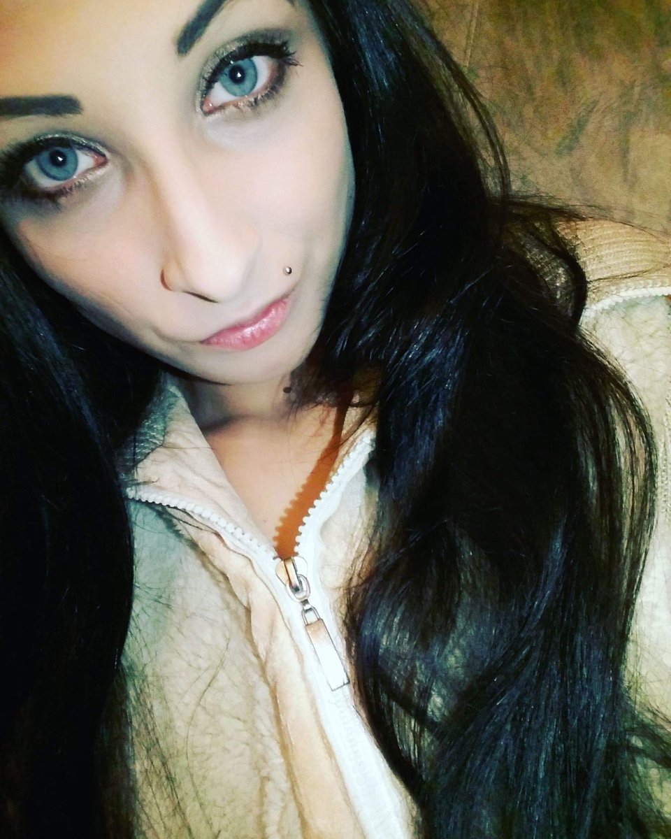 MonikaMiuu's tweet photo. 😈 
#polishgirl #popular #beauty https://t.co/Ysj9HPM07F