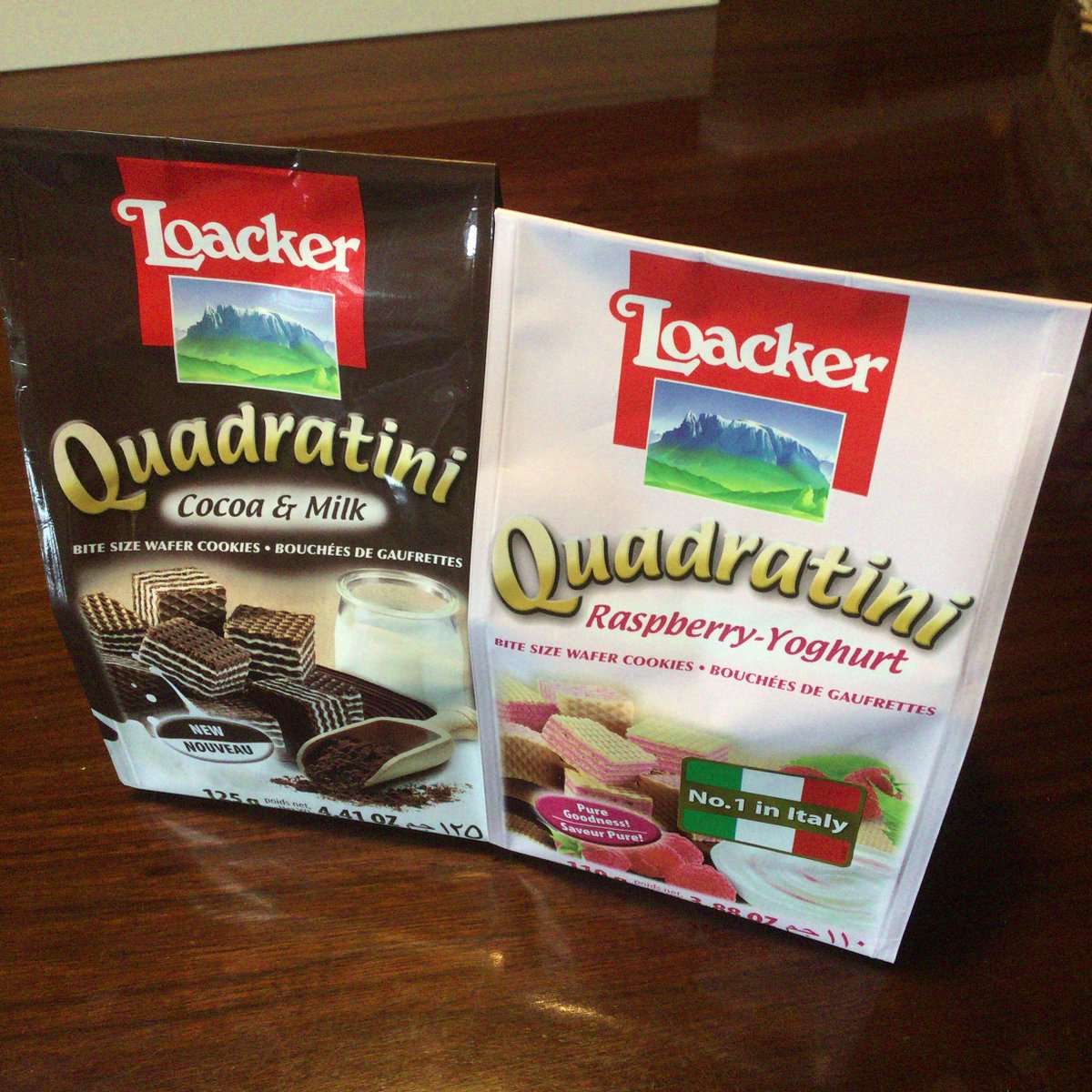 xTetsuya_531's tweet photo. やっぱりまいうー!大好物ローカーのクワドラティーニ。 #Loacker #Quadratini #ウエハース #wafers #おやつ https://t.co/mWwZDx9urb