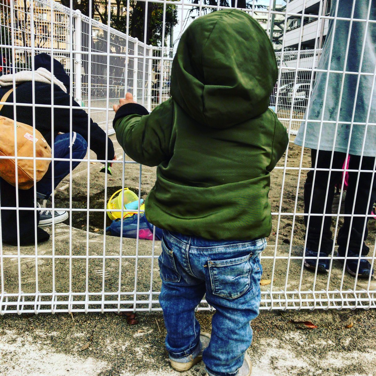 babaharuhiko's tweet image. 息子とデートしてから現場へGO!

#ゾンビごっこ