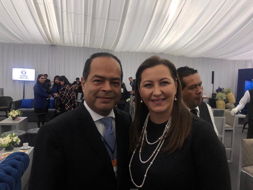 OmarMartinez_A's tweet photo. Se reconoce en #Puebla el triunfo de @MarthaErikaA como gobernadora del Estado. Es momento de dejar atras diferencias y trabajar por el futuro de las familias poblanas. https://t.co/uNXOwVo7RH