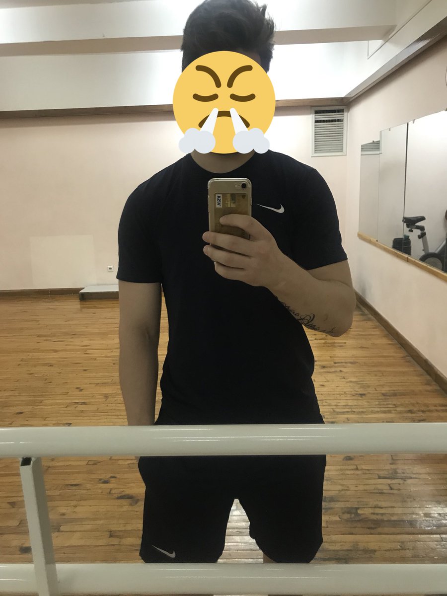 Ivan711999's tweet photo. Лучшая работа в мире-это хоккей😍😁🤙🏻 https://t.co/2bLhygPX3m