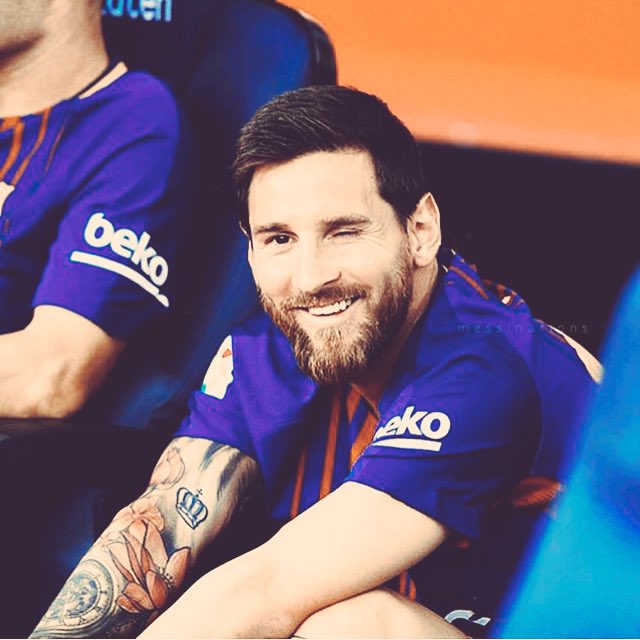 3mralola's tweet photo. يا جماعه ميسي مهكر الكوره 😅😅 https://t.co/6NpSOs8OXD