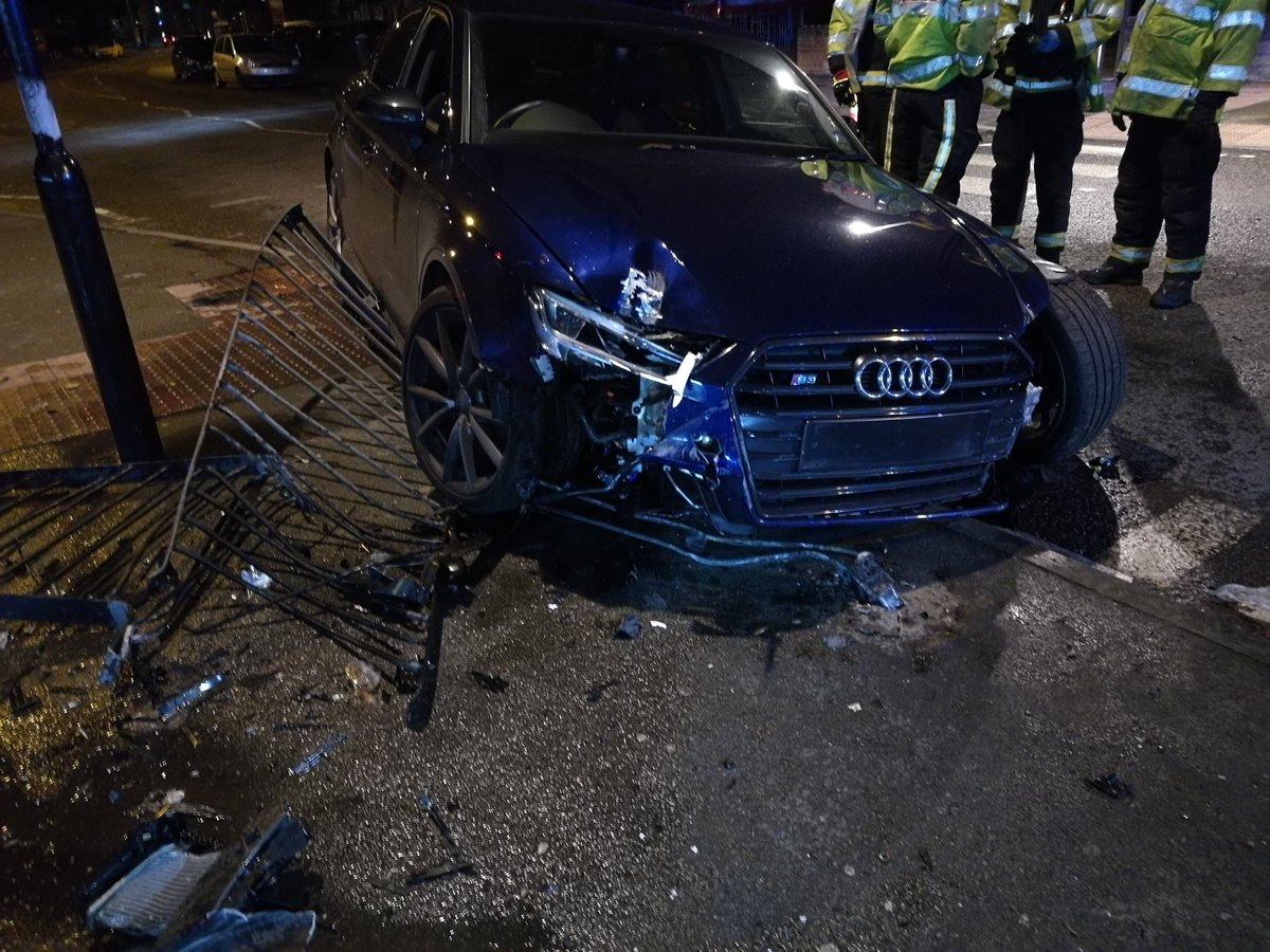 WMFSWardEnd's tweet photo. White Watch attended this road traffic accident in the early hours.. Luckily no one was waiting to cross the zebra crossing or in the phone box. Speed limits are there for a reason.. slow down. #audi #s3 #notfastnotfurious #think #SpeedKills #racingforgamesonly #slowdown https://t.co/dS7x85ROcl