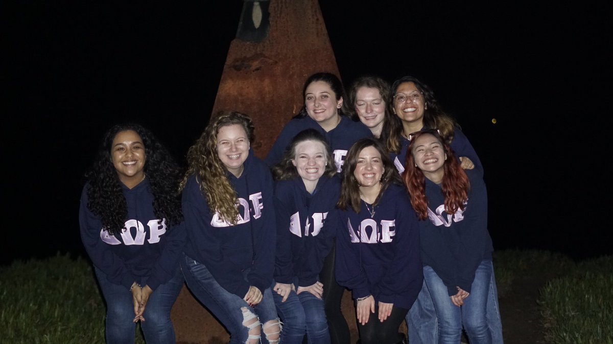 camerasmoke's tweet photo. ๐ฃ THERES SOME NEW RHODIES ON THE YARD
#deltaomegarho #ฮฮฉฮก #AlphaAlphaClass #fall18 #FA18 #greeklife #greeks #neos !!! #Rhodies #RhodieLove https://t.co/fS2VN1d0vg