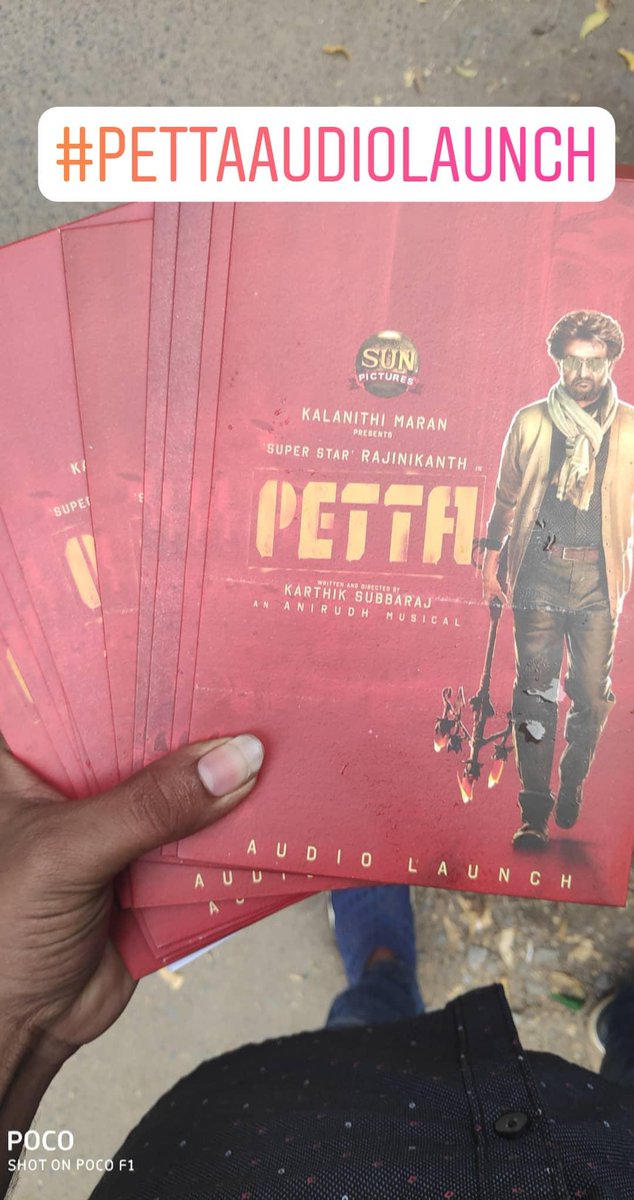 LakshmanSelvaa's tweet image. @rajinikanth  ! 😎🔥
#Petta #PettaAudioLaunch #PettaSecondSingle #PettaPongalParaak @karthiksubbaraj @ash_r_dhanush @dhanushkraja @soundaryaarajni  @anirudhofficial #PettaAudioLaunch