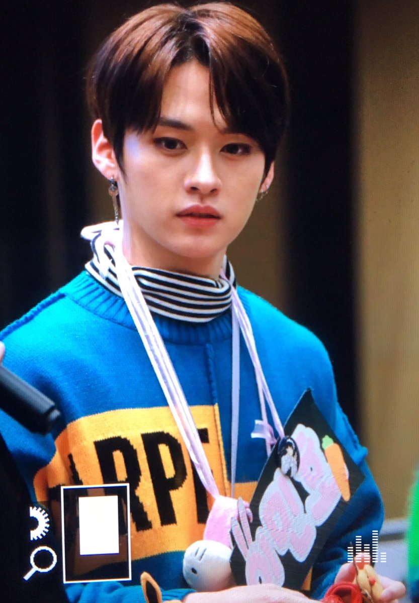 stereo9800's tweet photo. 181209 #스트레이키즈 #리노 https://t.co/HUwDlfBVRg