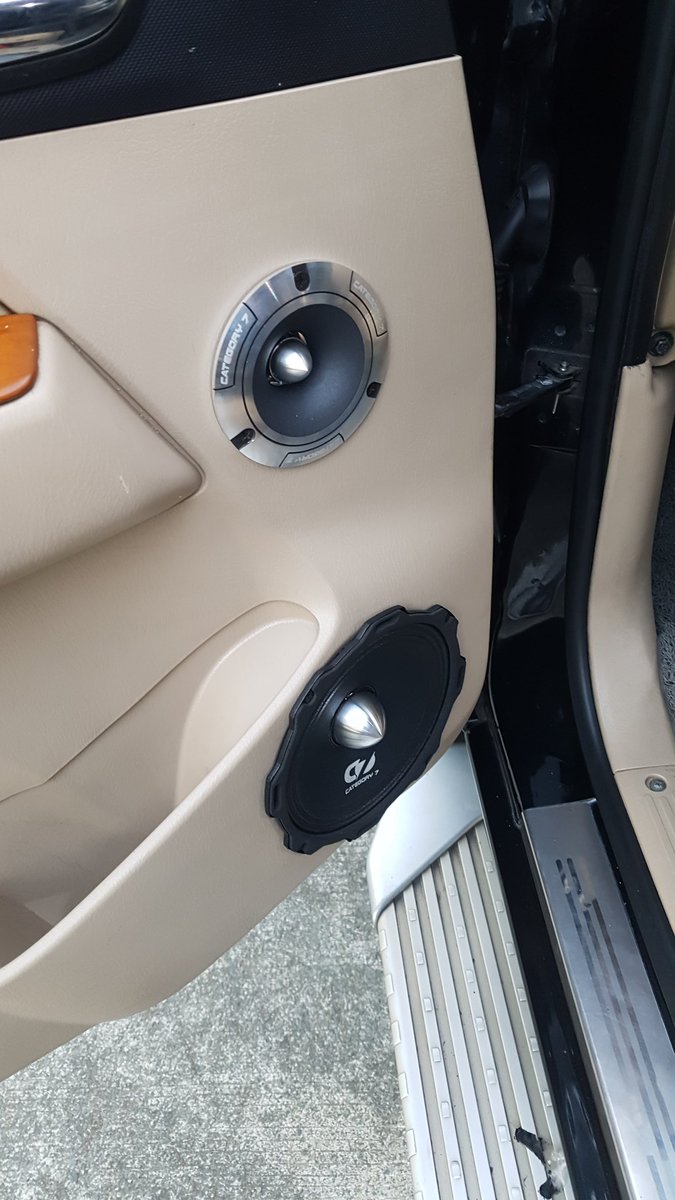 CJDConlineshop's tweet photo. My new Sounds setup done 😍🚘 bayo bayo nanaman loud and clear 
#onesixxautosounds
#category7
#stpdeadening
#sub15"
#rawdriver
#bullettweeter
#rockfordfosgateampli https://t.co/z944eBWjv4