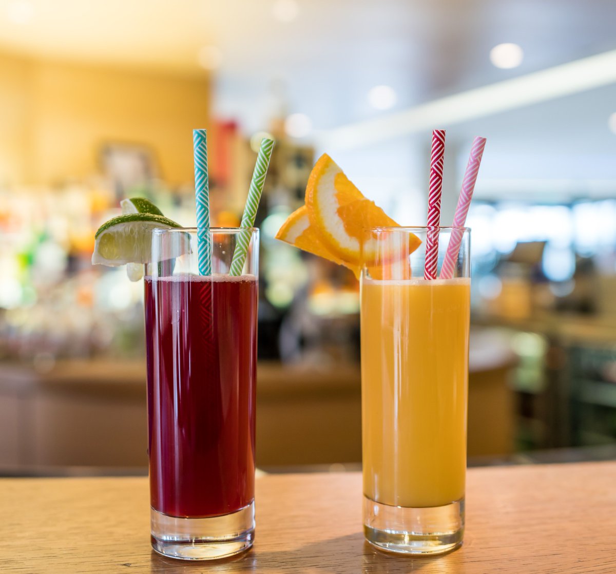 Like many players in the hotel sector, it was obvious that the bars and restaurants of Dolce La Hulpe Brussels replace its plastic straws with cardboard straws.

🌱 Here is an additional action that adds to our green initiatives : buff.ly/2AimxAt