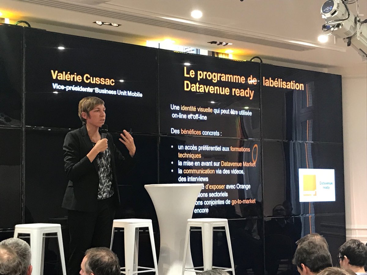 OrangeDev's tweet image. @valeriecussac annonce le lancement du label Datavenue ready pour fédérer l’écosystème iot autour d’Orange aux rencontres #IoTforBusiness