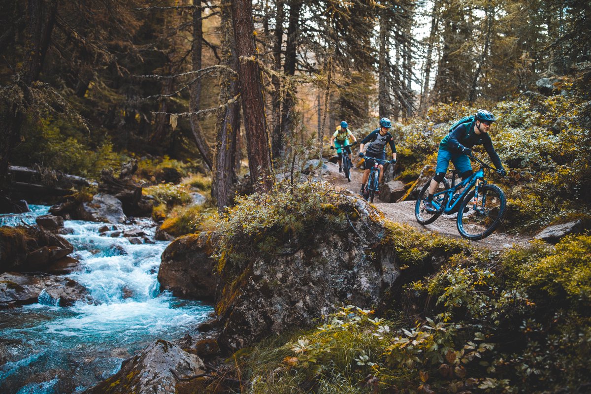 canyon_bikes's tweet photo. The new #CanyonNeuron is the ultimate all-round performer. At home having fun on your local trails or taking on a high-alpine epic. After the ideal ride for your next adventure? Look no further.

https://t.co/UDfzxSapRV https://t.co/BMtGt7omaD
