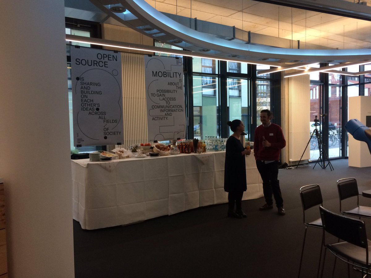 open_source_lab's tweet photo. Ready to go, first roundtable on #opensourcemobility at the Open Source Lab, experts arriving... https://t.co/EL4bxY0Onv