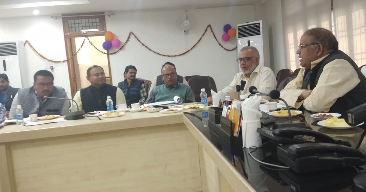DIO_Aligarh's tweet photo. #समीक्षा
राज्य खाद्य आयोग के मा0 अध्यक्ष श्री नन्दकिशोर यादव एवं सदस्य डा0 मोहम्मद इस्माईल खॉ ने जनपद अलीगढ़ एवं हाथरस के जिला पूर्ति अधिकारी एवं डिप्टी आरएमओ के साथ की समीक्षा।
@CMOfficeUP @myogiadityanath @Dm_Aligarh @UPGovt @AquilAh25161573 https://t.co/450Qe5KaFO