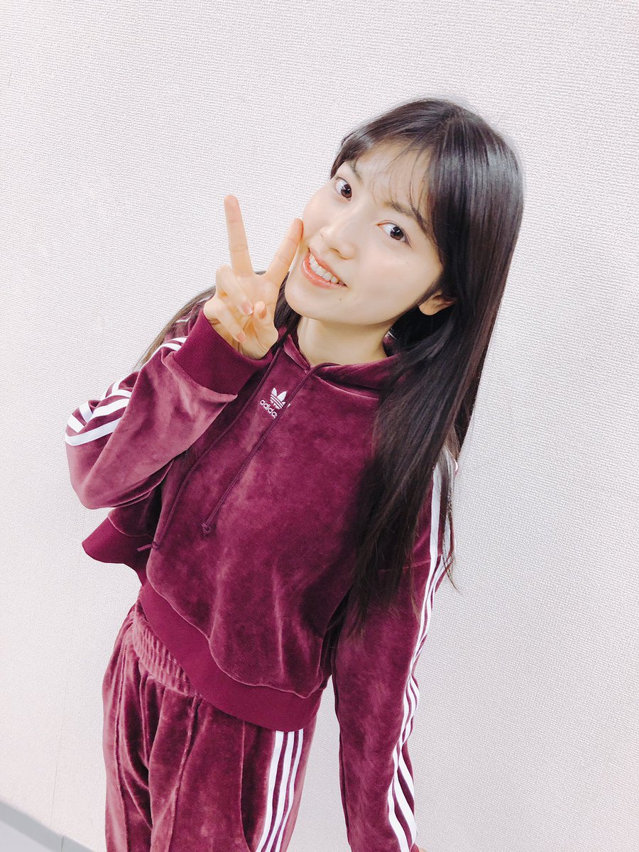 石原夏織 Staff Twitter પર 応募締め切り後1時間ぐらいです T Co At3ku8w5n4 みなさん忘れないでね 今日はおニューのリハ着でリハーサルしたよ お気に入りなんだ 可愛いでしょ 夏織 石原夏織 Sunnyspot 石原夏織 Staff Twitter પર 応募締め切り後1時間ぐらいです T Co At3ku8w5n4 みなさん忘れないでね 今日はおニューのリハ着でリハーサルしたよ お気に入りなんだ 可愛いでしょ 夏織 石原夏織 Sunnyspot
