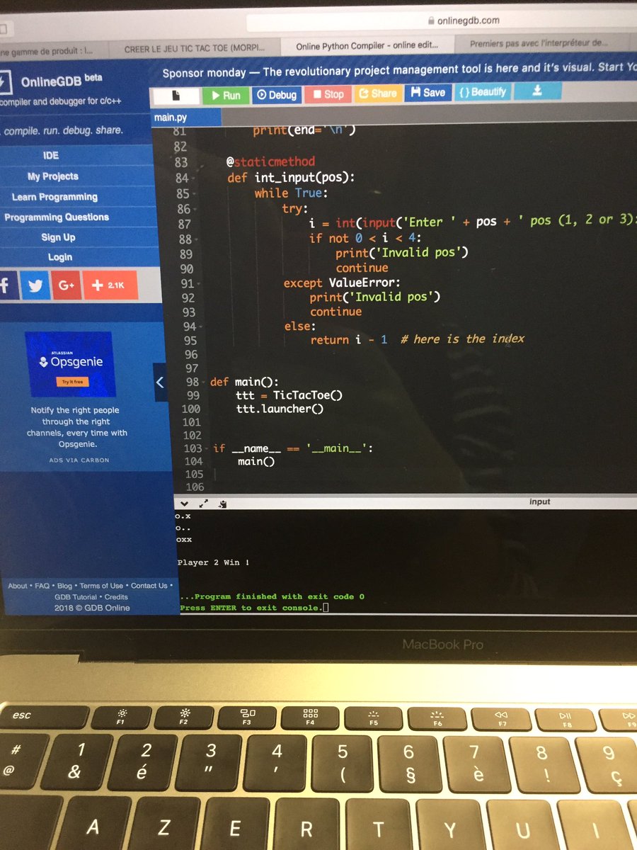 Laura_Mbrrn's tweet photo. En direct dβEpitech pour une initiation au codage au profit du Sidaction π #codingforsida #IONISenveillecontrelesida #isegmcslille #Epitech ππΉ https://t.co/HqqGPFnYD9