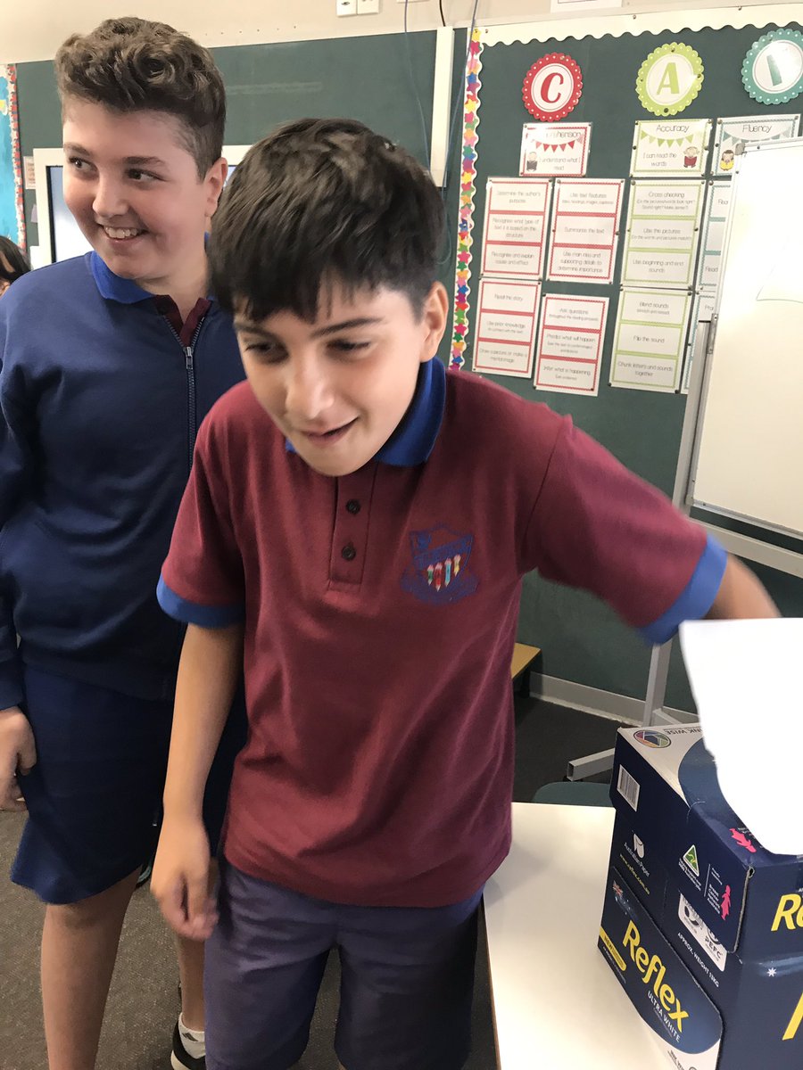 MissRWulf's tweet photo. 56M and the mystery boxes. #stem @fairvaleps https://t.co/CvY3TIu2l0
