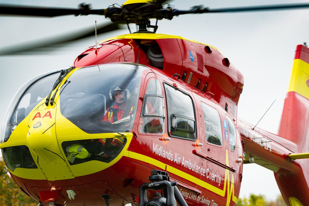MAA_Charity's tweet photo. After #blackfriday comes #givingtuesday 🌟

We're asking for your support this year via social media, and you can help in two ways 👉

Donate now on our website 👛 https://t.co/vJAimTzwlz

And/or

Like and retweet this post to help raise awareness of MAAC 👍 🚁 https://t.co/DQnDfzYTyF