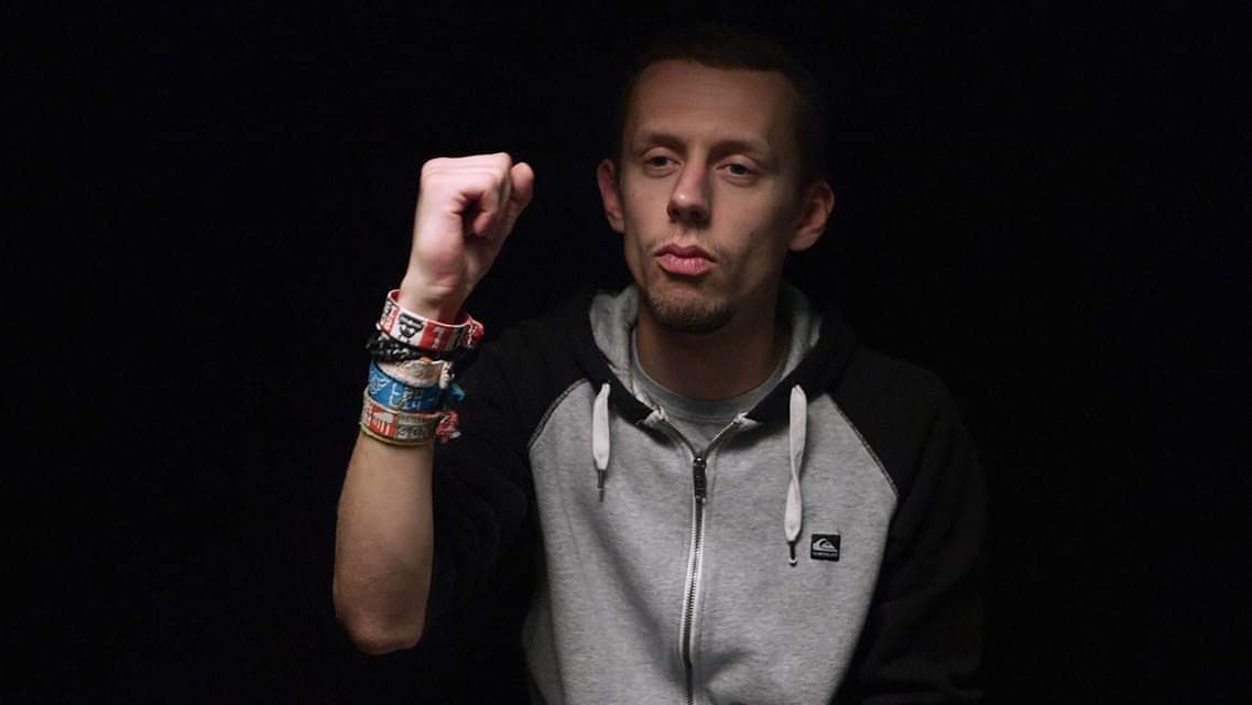 miertjex's tweet photo. 340.000 kijkers hebben naar documentaire Doof kind gekeken. Bron: kijkonderzoek. #doofkind #deafpower https://t.co/4S0EHrk1i8