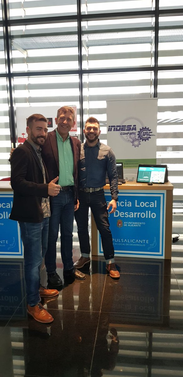 IndesaCompany's tweet photo. Una agradable visita de @jrgonzalvez  en el #ADDAalicante.
#focuspyme2018  #Industria40 #Emprendimiento 
VEN A VISITARNOS!! @IndesaCompany https://t.co/lhuI08fNi5