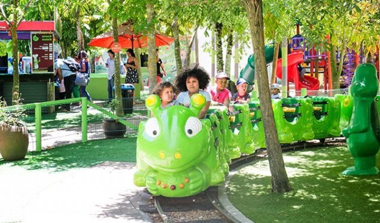 From animal farm teaching, to jungle gyms, all the way to  playhouses. It really isn't a gross exaggeration when they say that <a href="/BugzPlay/">Bugz Playpark</a> is the Western Cape's largest play area.😇

bit.ly/2TQefll