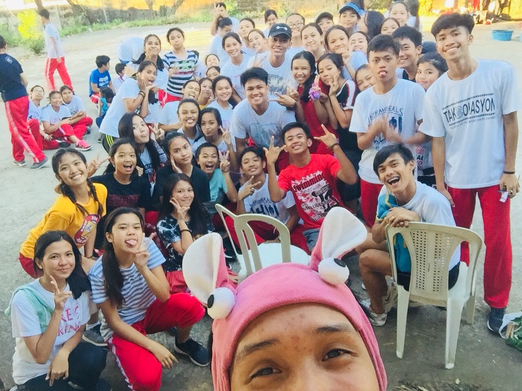 bookopie's tweet photo. AGAIN! 😏
#StreetdanceFam #HailTheRedAndWhite #BSU #Arasof #YouDontKnowBabe https://t.co/HJOVNmrquS