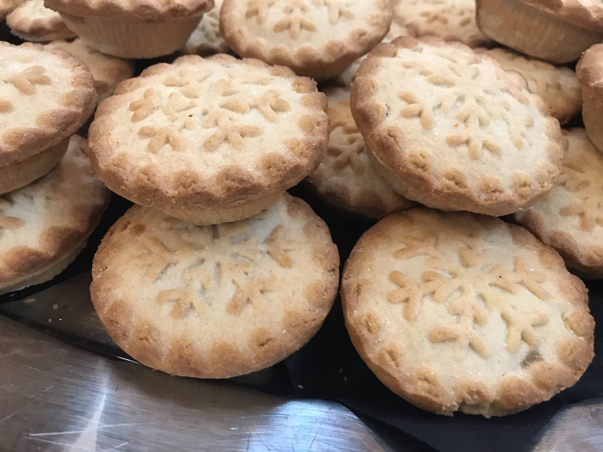 @Nic P a n d o l f i tweet media