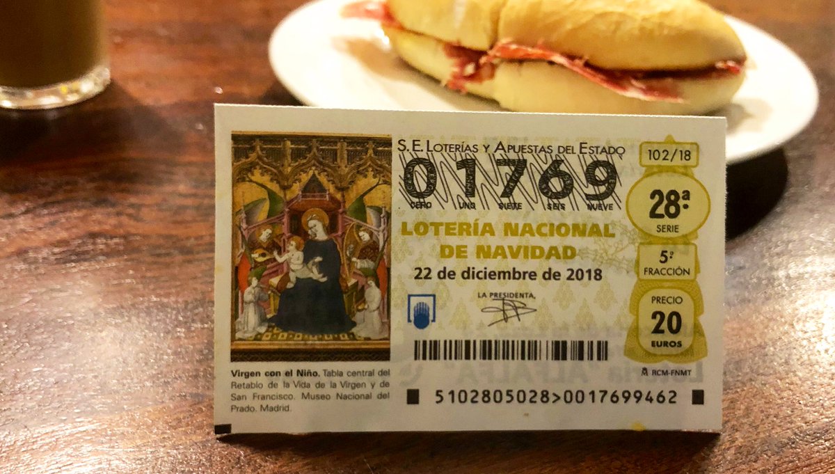 tapean2's tweet photo. Para celebrar los 55 MIL SEGUIDORES en redes (Twitter,Facebook e Instagram) repartimos este décimo 01769 para el día 22 de Diciembre de 2018 entre todos los que:
1-Retuiteeis este tuit y
2-Nos Sigais en @tapean2 
¡NOS ENCANTARÍA QUE NOS TOCARA A TODA ESTA GRAN FAMILIA! #tapean2Sí https://t.co/TXhj1YfN1c
