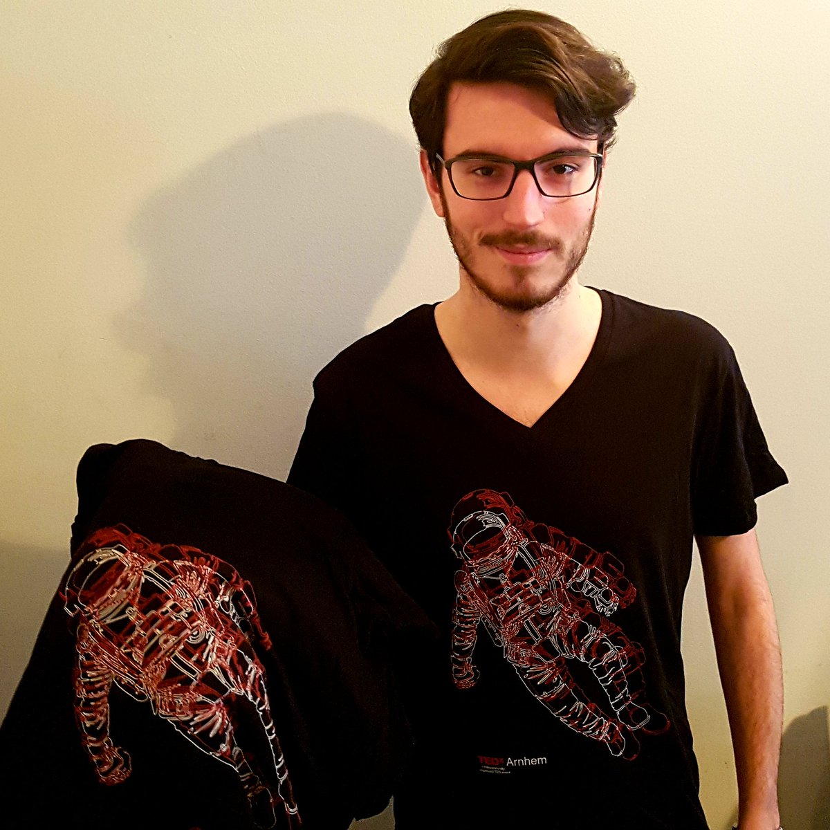 TEDxArnhem's tweet photo. For this #PitchNight edition our designer @zolderkamer72 made a special 'Sound of Encounters' design! π₯π₯A real collectors itemππ, only 25 units available! See you all tomorrow astronauts. ππππ#TEDxArnhem #pitchnight #SoundOfEncounters https://t.co/SROrOmJcdL