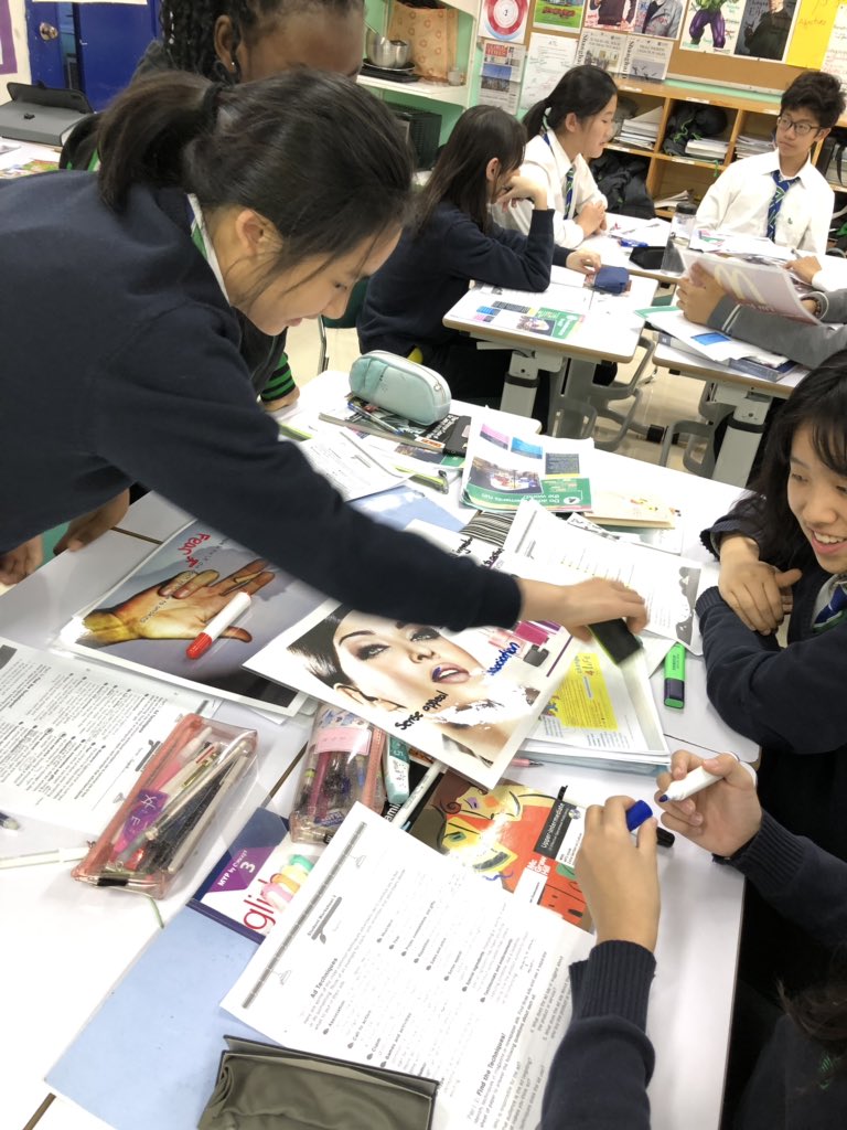 giovanelliLor's tweet image. Ad techniques. Little info from the teacher to spark lots of critical thinking from the students. Lots of discussions and heated arguments going on. I posted these pics on our wechat group and asked the Ss to comment on each one. #admongo #ATL #Communication