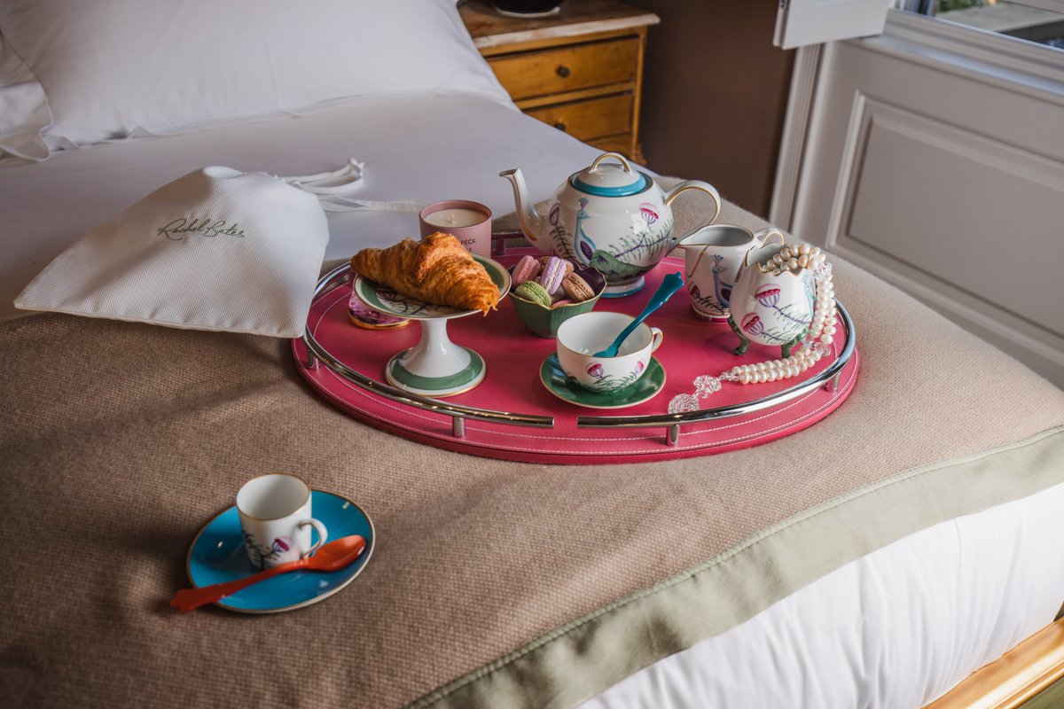 RBIRachelBates's tweet photo. It couldnβt get more romantic and cosy this Christmas with our Breakfast In Bed collection π Candles, Champagne coupes, cashmere blankets and more! You can even serve it all on our Oval Leather trays! Spoil yourself on our e-boutique x RB #ToMeFromRB https://t.co/8PmeR6ZIz0 https://t.co/RzWFz2nvpP