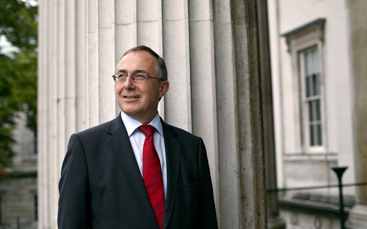 As fears grow over a no-deal Brexit, some of the UK's most senior academics are joining calls for a people’s vote. <a href="/ucl/">UCL</a> Provost Prof Michael Arthur says he 'dreads' a no-deal &amp; fears for research funding, morale &amp; a generation of scientists disappearing theguardian.com/education/2018…