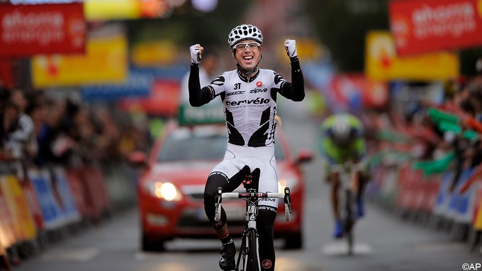 sporza_koers's tweet photo. De Ierse Vuelta-ritwinnaar Philip Deignan houdt het na 14 profseizoenen voor bekeken:

https://t.co/vZkyYQtaEt #wielrennen https://t.co/5LJ6hGAeX2