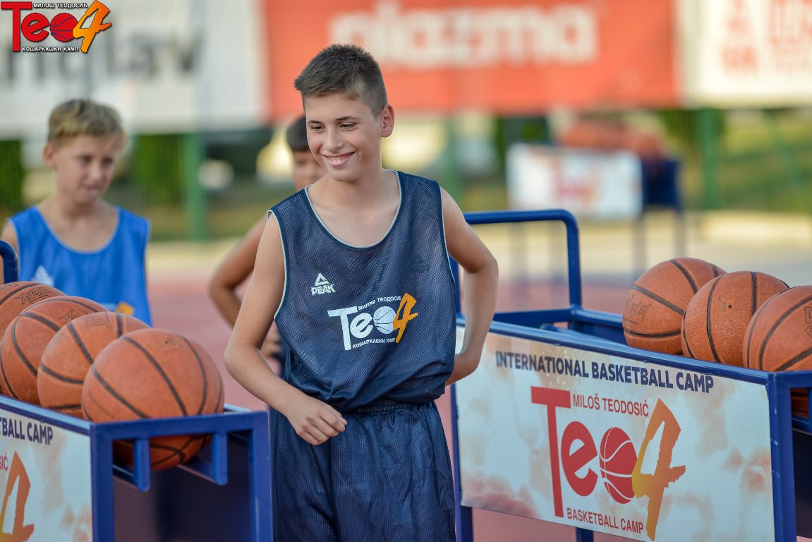 Poneo je osmeh, mi smo lopte i tako smo postali pobednički tim. Vidimo se na Srebrnom jezeru i u 2019. godini #teo4