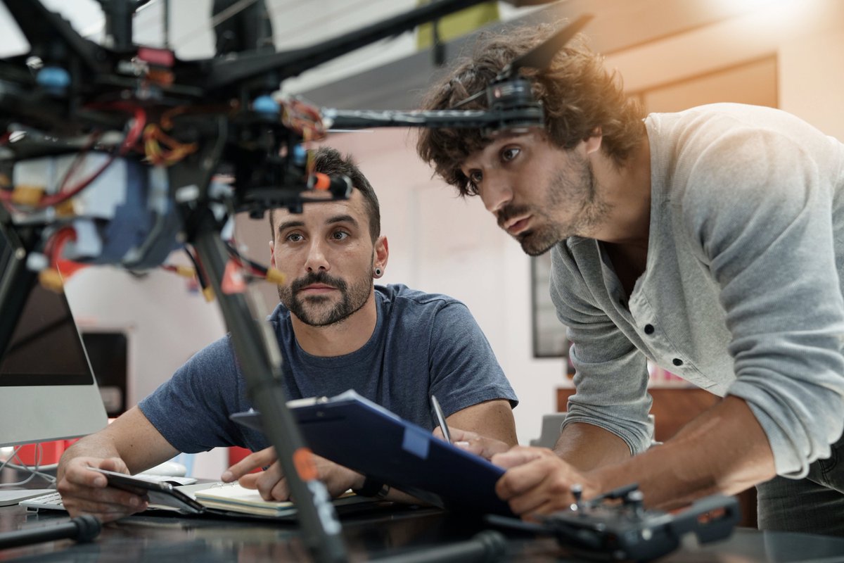 TSCatapult's tweet photo. We are proud to introduce our new Business Fellows, who will drive closer links between the transport industry and academic research and bring innovations to the market faster. Find out more on our website: https://t.co/bBXZWVvwQ7 https://t.co/a7qYqxQY3N
