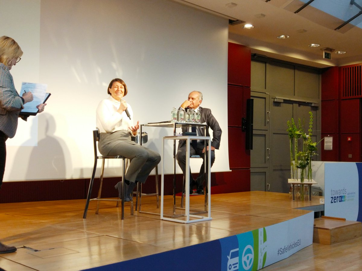 B_GomezMeijide's tweet photo. Among all the interesting ideas discussed yesterday at the @ACEA_eu #SafeVehiclesEU I would choose that #ROADS are one of the 3 pillars of #RoadSafety together with #drivers and #vehicles. So there is no point on driving 5-star cars on 2 or 3-star poorly-maintained roads. https://t.co/K3vzXeLsWZ