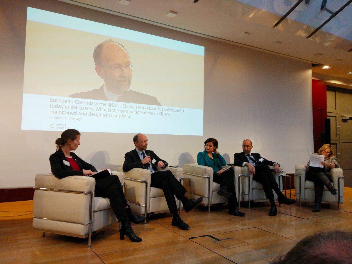 B_GomezMeijide's tweet photo. Among all the interesting ideas discussed yesterday at the @ACEA_eu #SafeVehiclesEU I would choose that #ROADS are one of the 3 pillars of #RoadSafety together with #drivers and #vehicles. So there is no point on driving 5-star cars on 2 or 3-star poorly-maintained roads. https://t.co/K3vzXeLsWZ