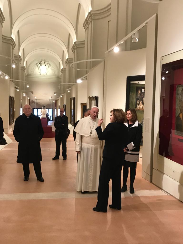 #PopeFrancis this morning at the exhibit "Pilgrimage of Russian Art"
#Vatican #Art #Russia #Rome