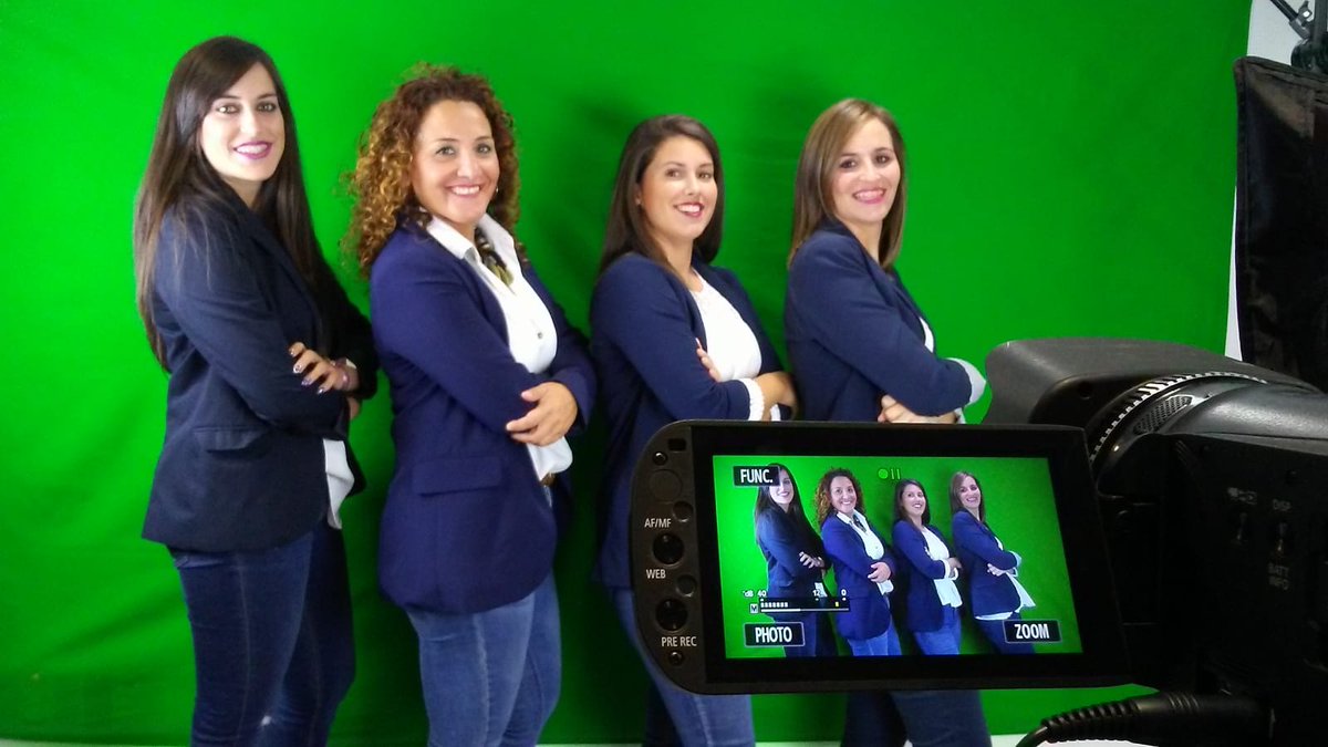 Nos lo hemos pasado genial grabando con el equipo de Inmobiliaria Colón.
¡Gracias por confiar en nuestra empresa para grabar vuestros vídeos!

montijaneando.com