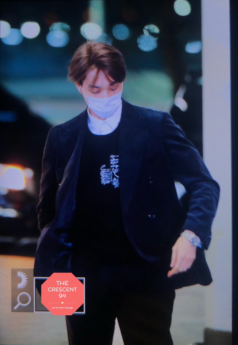 thecrescent94's tweet photo. 181127 ICN 하와이 잘다녀와ㅠㅠㅠㅠㅠㅠ

#종인 #카이 #jongin #kai
#어디에도_없을_완벽한_EXO #EXO #weareoneEXO #EXO_TEMPO #EXO_DontMessUpMyTempo #엑소 https://t.co/PEtm3b2hpP