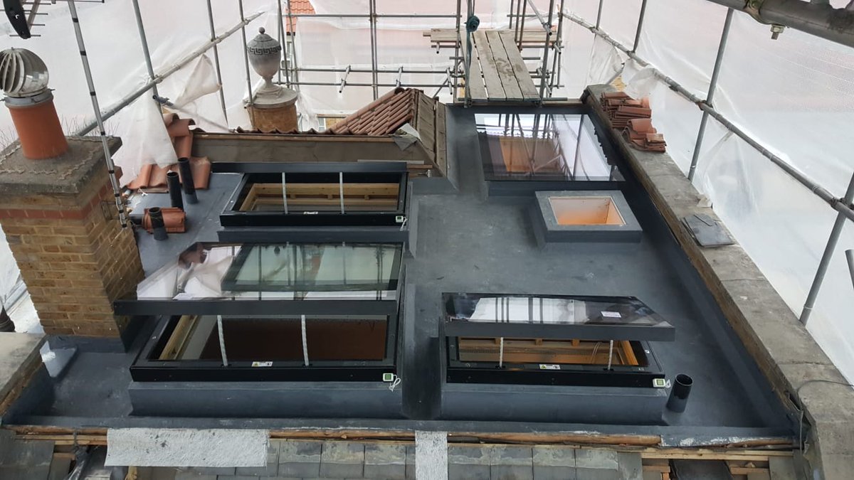 morelightglass's tweet image. Beautiful skylights our team have just done, amazing :-) #skylights #openable #fixed #light #morelightglassdesign #teamwork #