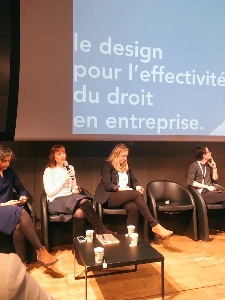 DotLegalDesign's tweet image. Pour les entreprises, le design permet de penser le parcours utilisateurs pour rendre accessible l’information juridique #legaldesign #dotlegaldesign #villagelegaltech