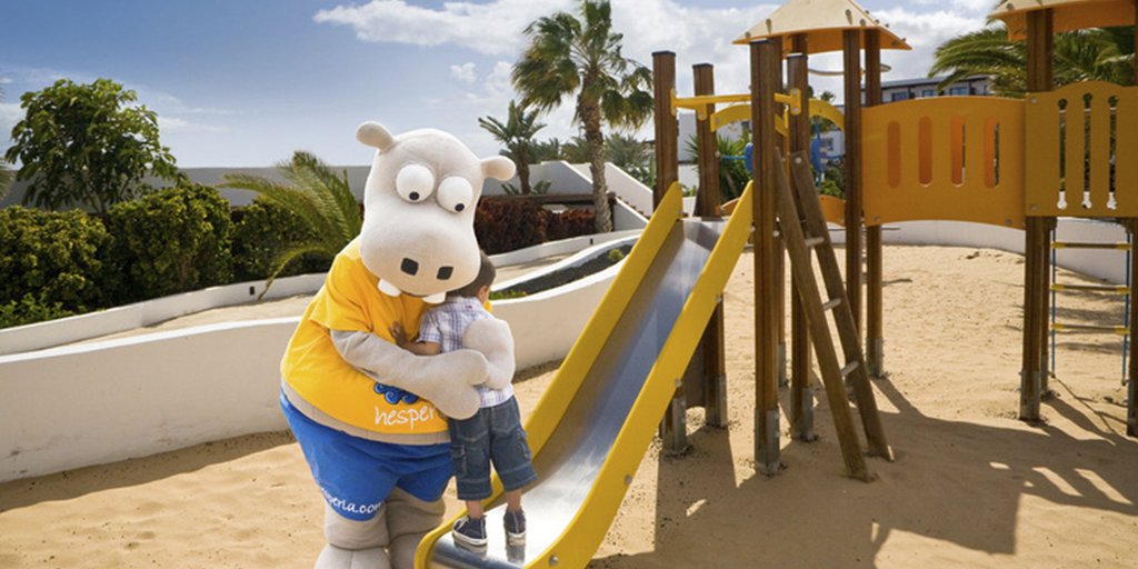 En Hesperia Lanzarote, Hesperio está deseando conocer a los más peques. Se convertirá en su mejor amigo durante las vacaciones. nhhotel.to/2orQHMH
