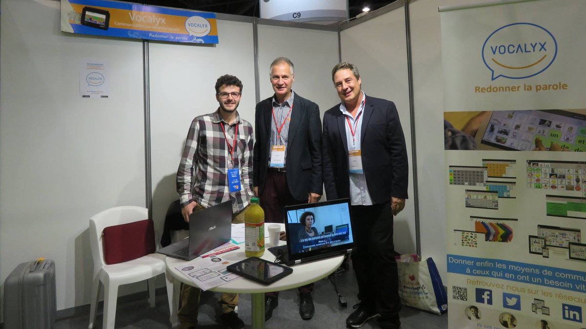 Un grand merci au <a href="/SalonAutonomic/">Salons Autonomic</a> de nous avoir donné l'opportunité de faire de nouvelles rencontres et de vous rencontrer à notre stand !
Merci aussi à toutes les personnes qui sont passées nous voir, on espère vous revoir au prochain salon ! 😀 #vocalyx #aphasia